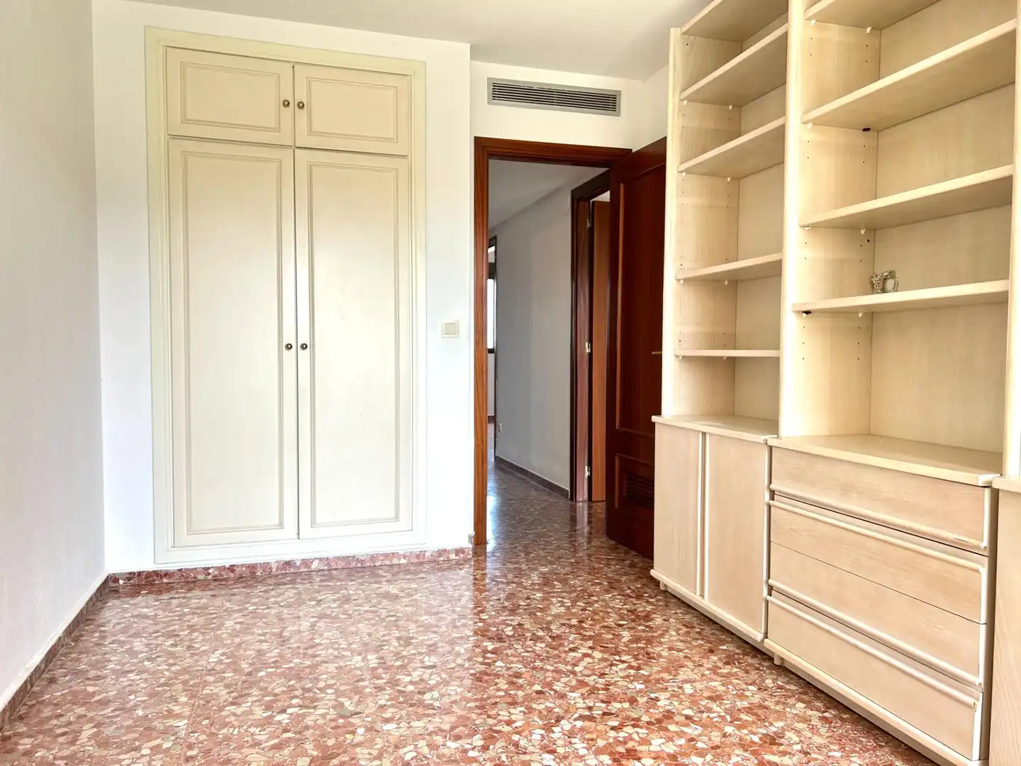 Piso en venta en Valencia con Terraza