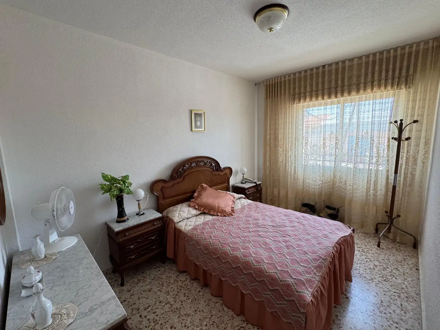 Habitación de Piso en venta en Hellín con Balcón