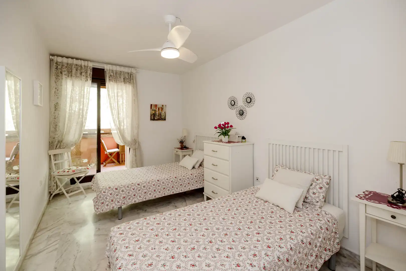 Bedroom of Flat for sale in Marbella  with Air Conditioner, Heating and Terrace