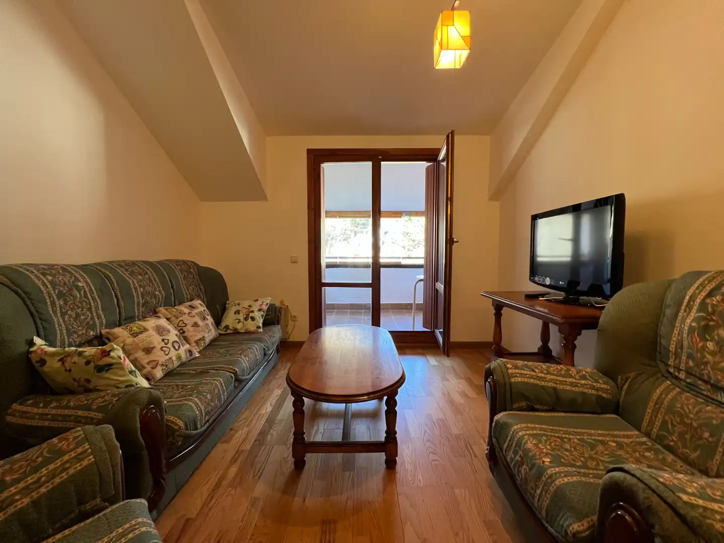 Sala de estar de Ático en venta en Broto con Terraza