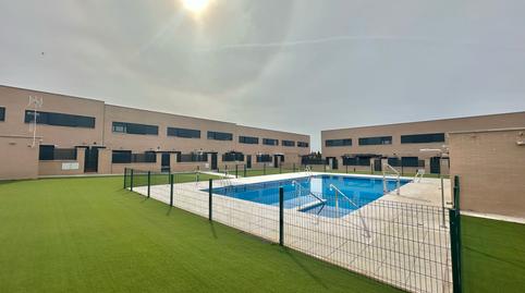 Foto 3 de Casa adosada en venda a Poligono Pp Valdepegas Norte, 13, Lepe, Huelva