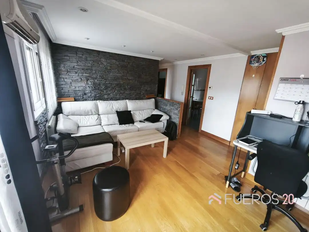 Wohnzimmer von Wohnung zur Miete in Barakaldo  mit Heizung