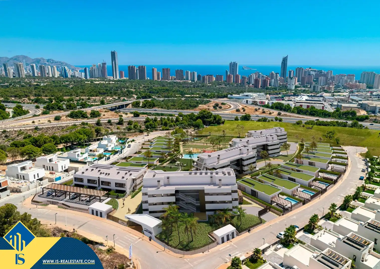 Flat with pool for sale in Golf Bahía, imagen 4