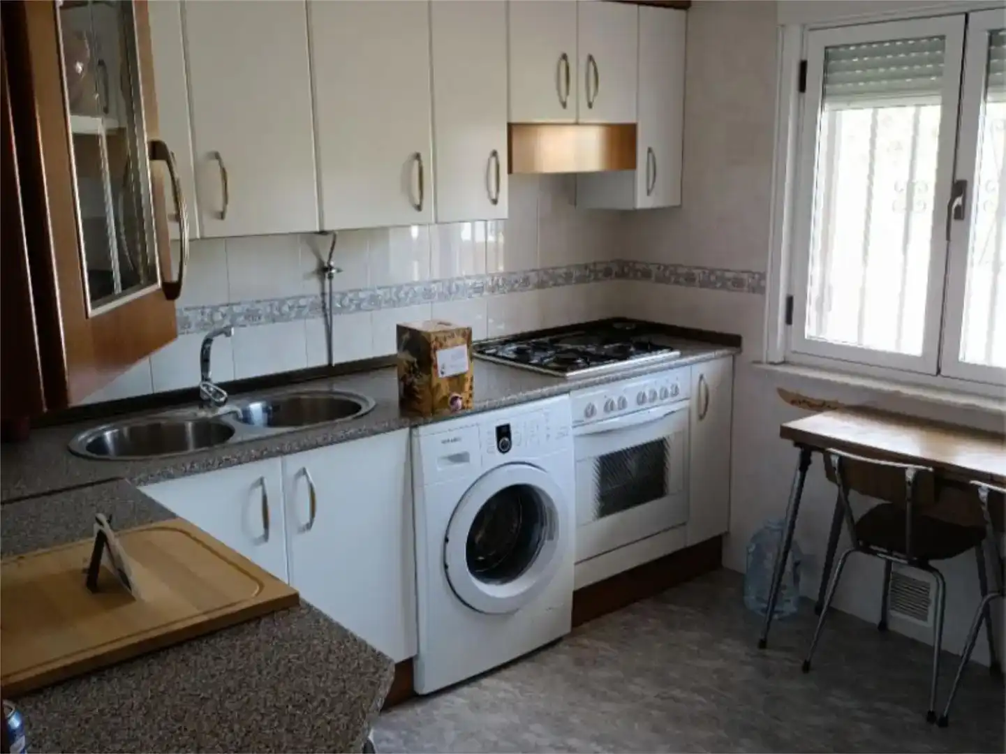 Cocina de Residencial en venta en Calvarrasa de Abajo