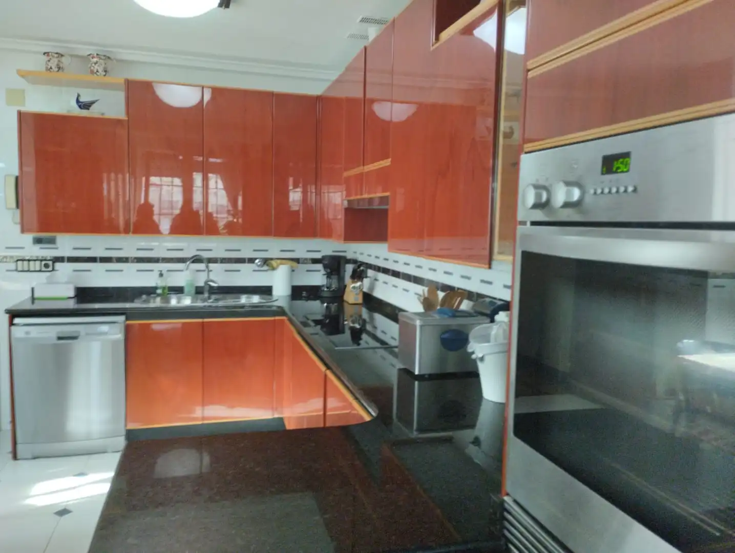 Cocina de Casa adosada en venta en Laredo con Calefacción, Jardín privado y Terraza