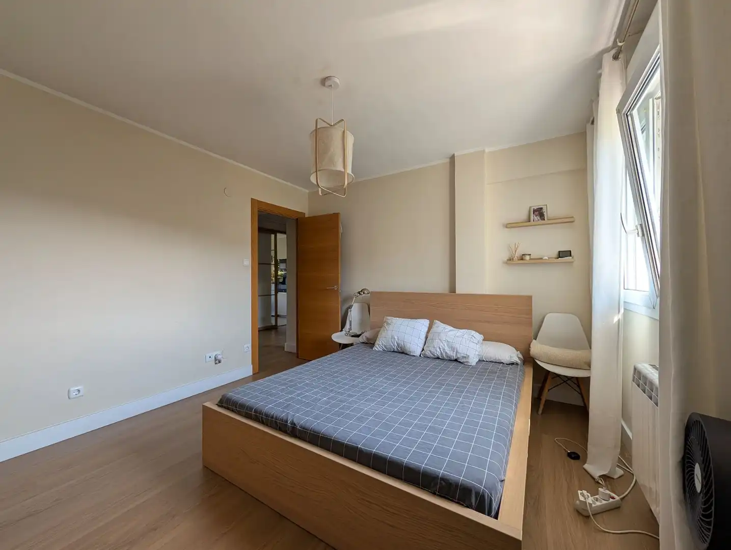 Habitación de Piso en venta en Donostia - San Sebastián  con Calefacción, Terraza y Trastero