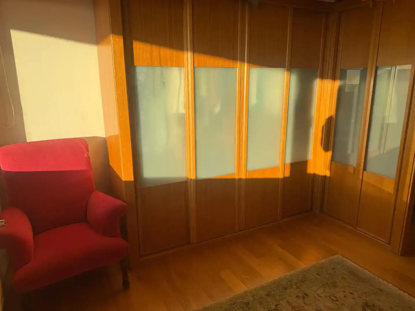 Dormitori de Casa o xalet en venda en Vigo  amb Aire condicionat, Piscina i Balcó