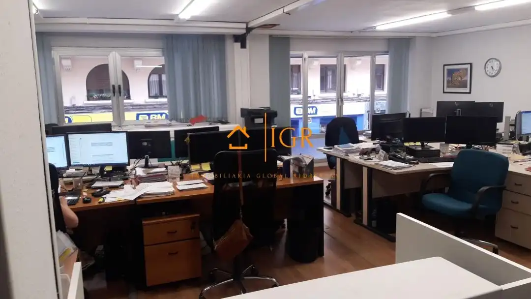Bureau à louer à Centro, imagen 10