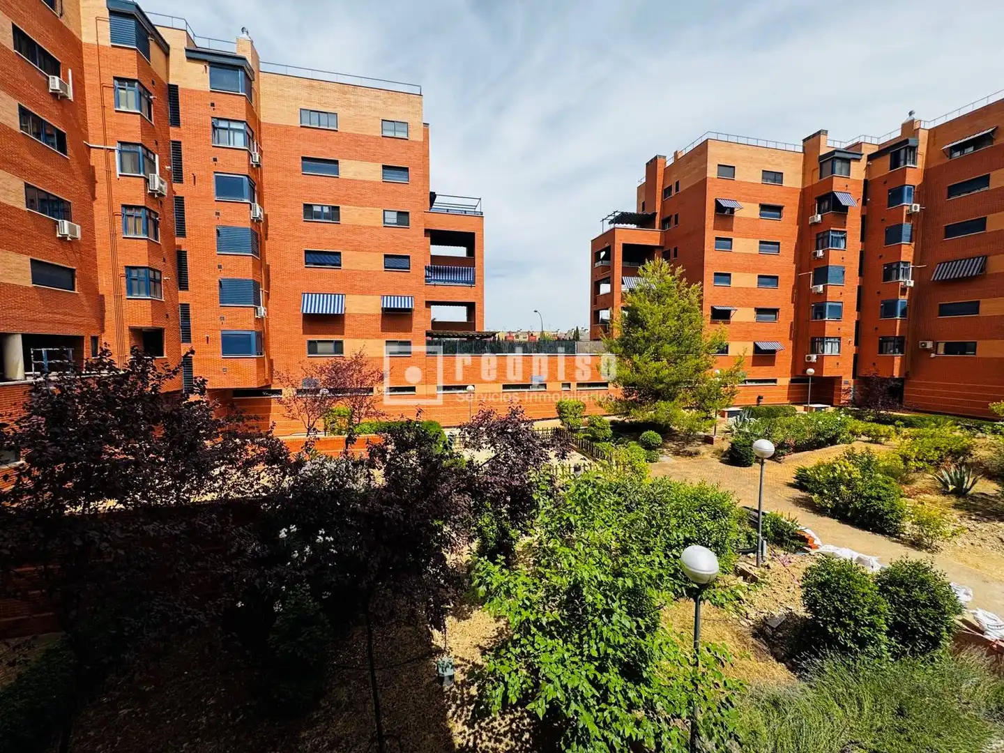 Vista exterior de Pis en venda en Getafe amb Aire condicionat, Calefacció i Jardí privat