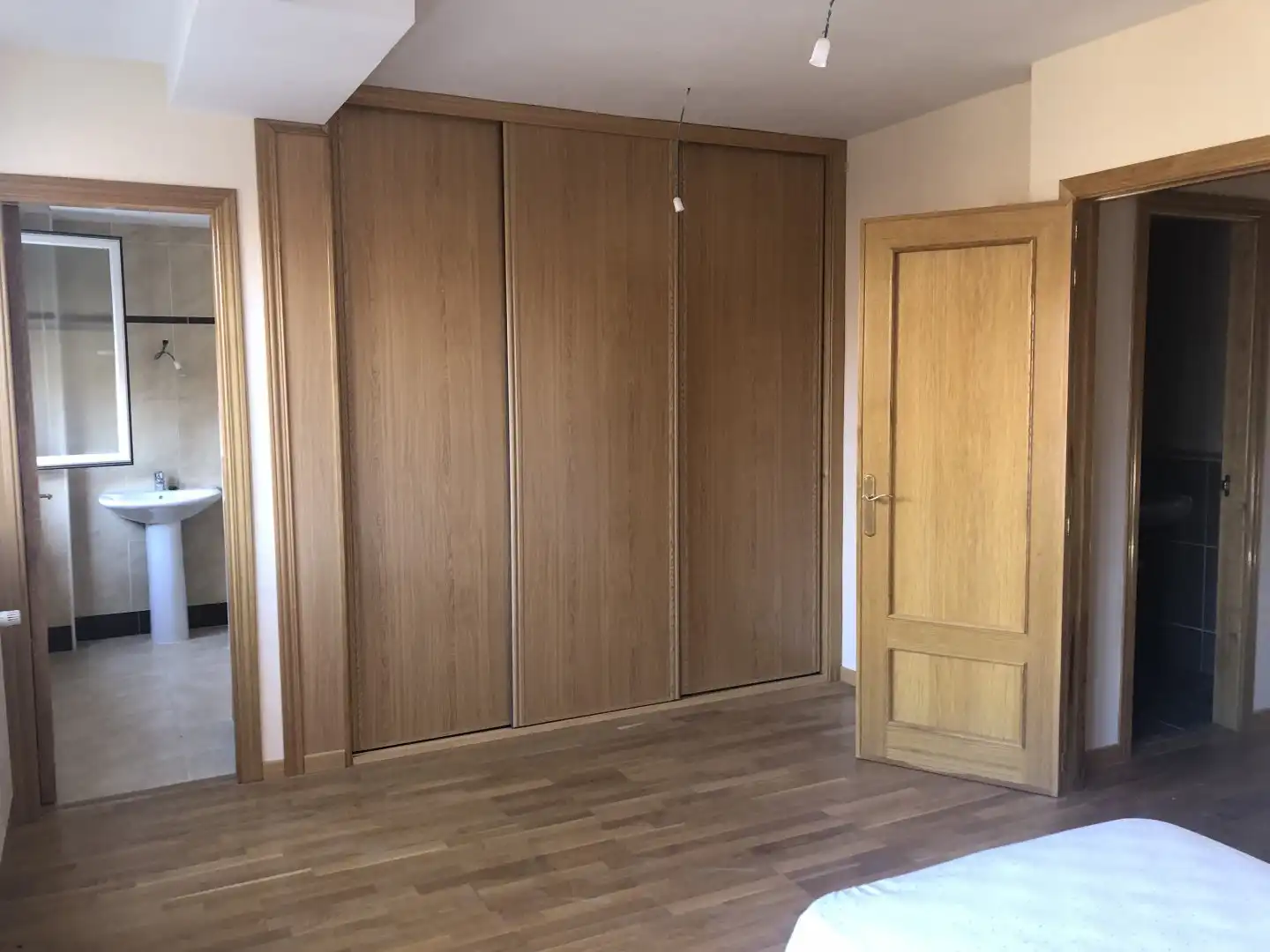 Habitación de Casa adosada en venta en La Lastrilla  con Calefacción, Jardín privado y Terraza