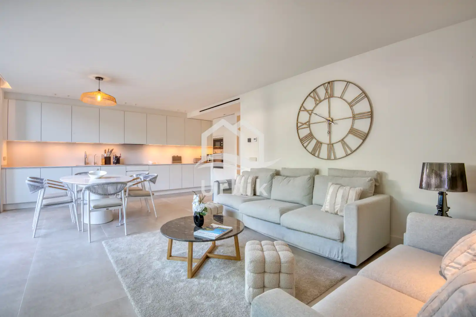 Sala de estar de Piso en venta en Castell d'Aro, Platja d'Aro i s'Agaró con Aire acondicionado, Jardín privado y Terraza
