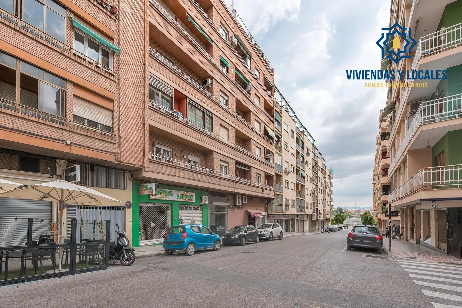 Vista exterior de Piso en venta en Granada