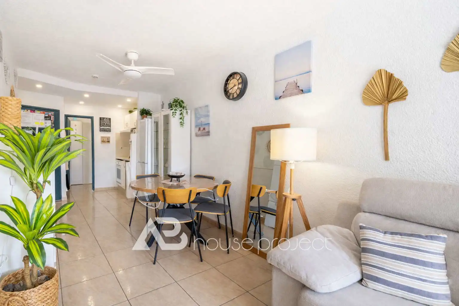 Sala de estar de Estudio en venta en Adeje con Terraza, Amueblado y Piscina comunitaria