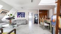 Living room of Attic for sale in  Madrid Capital  with Air Conditioner and Heating