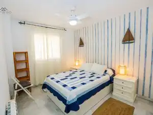 Schlafzimmer von Erdgeschoss zur Miete in Almuñécar mit Klimaanlage, Terrasse und Möbliert