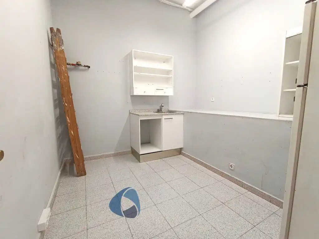Business premises for sale in Avenida de Navarra, imagen 9