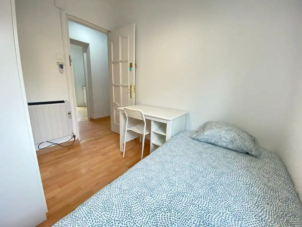Habitación en Calle Orio, 5, Los Ángeles