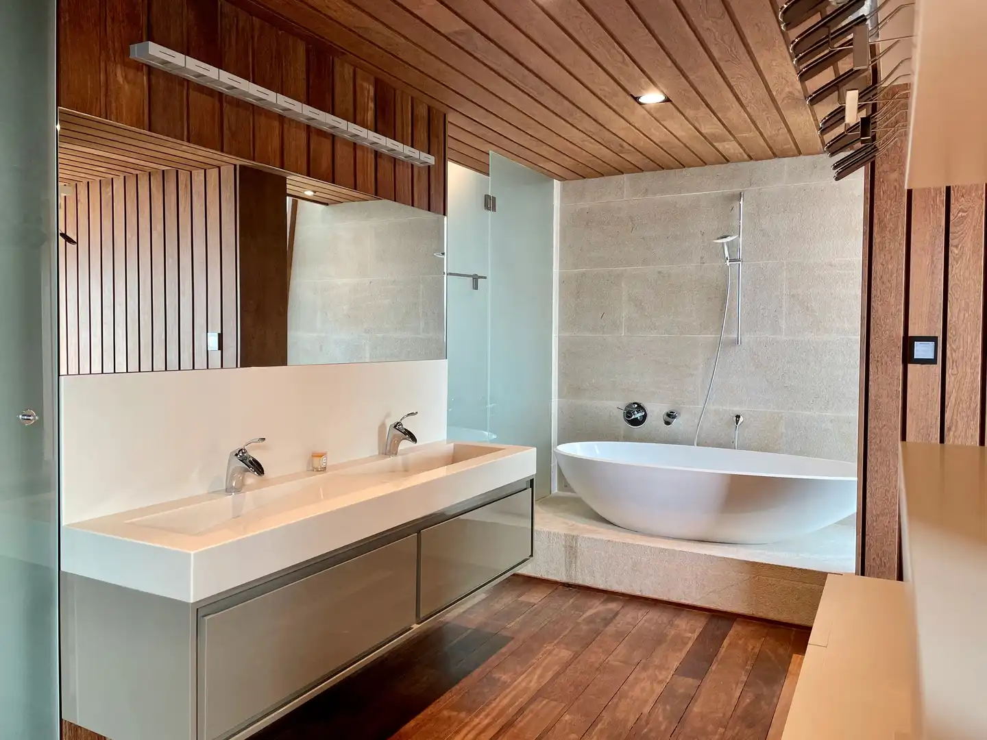 Bathroom of Houses for rent in Vilaboa  with Private garden, Parquet flooring and Terrace