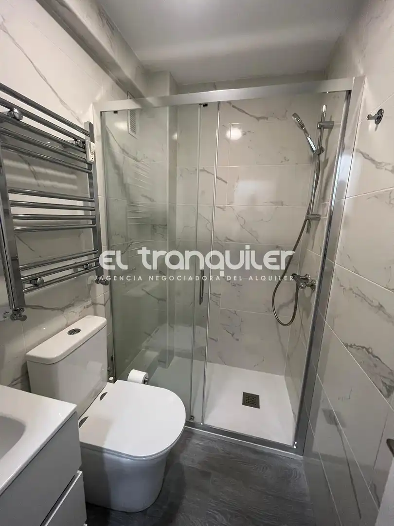 Study for rent in Calle Alonso del Barco, Palos de Moguer