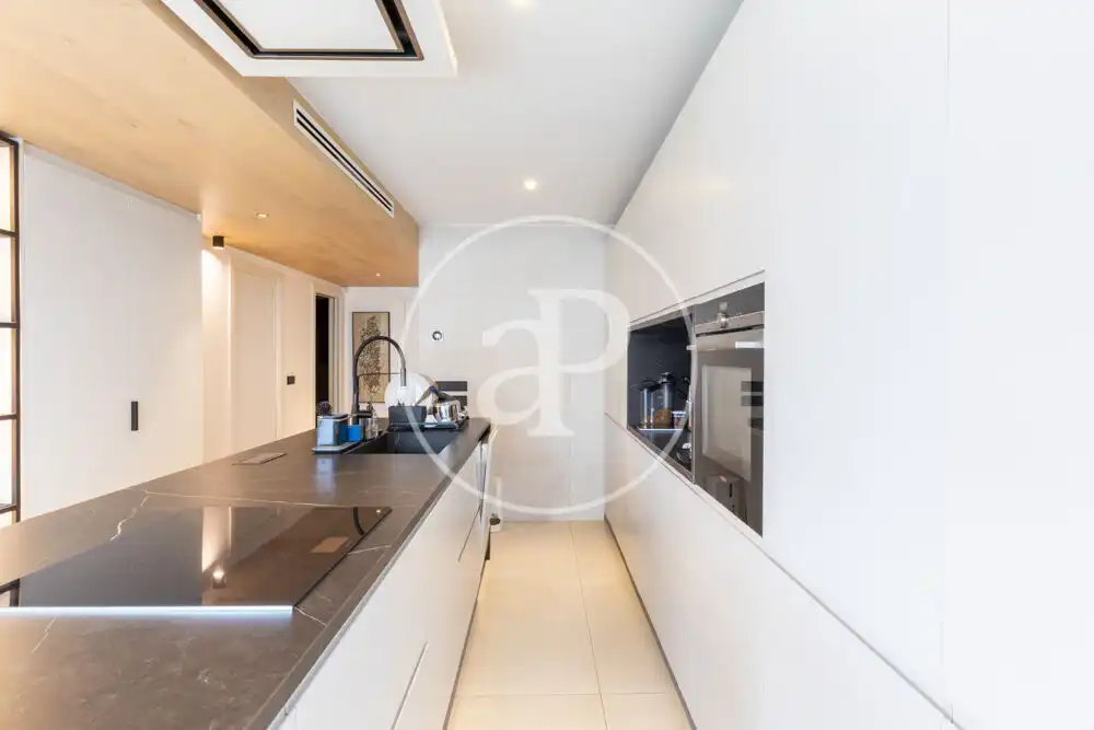 Kitchen of Flat for rent in Valencia  with Air Conditioner, Heating and Terrace