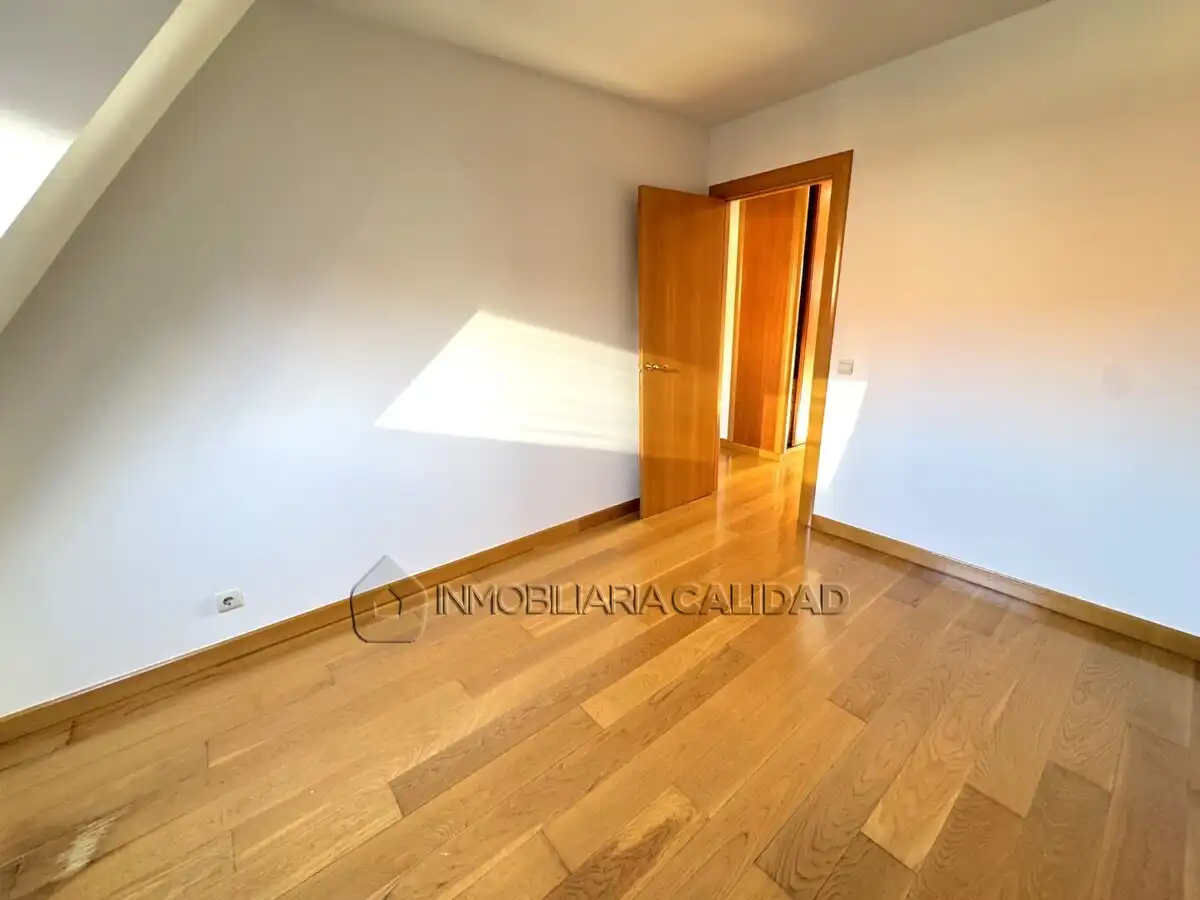 Flat for rent in Burgos  with Heating and Storage room