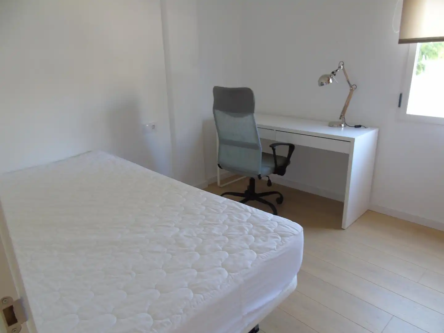 Schlafzimmer von Wohnung zur Miete in Burjassot