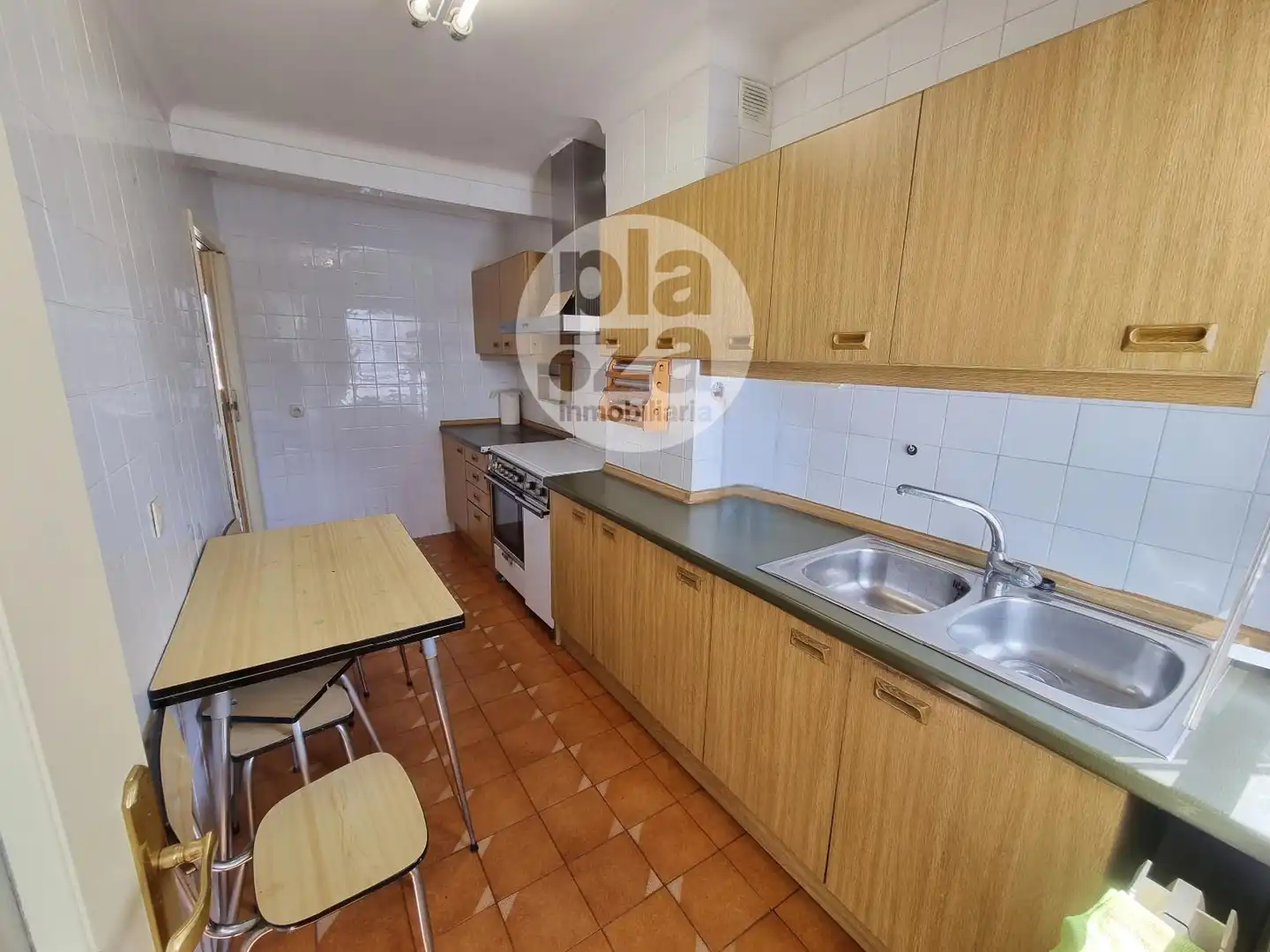 Küche von Wohnung zum Verkauf in Burgos mit Heizung, Terrasse und Abstellraum