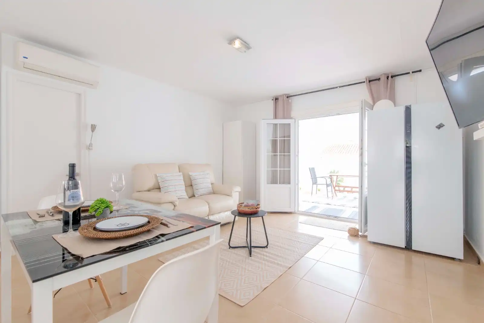 Sala d'estar de Casa o xalet en venda en Alaior amb Aire condicionat, Jardí privat i Terrassa
