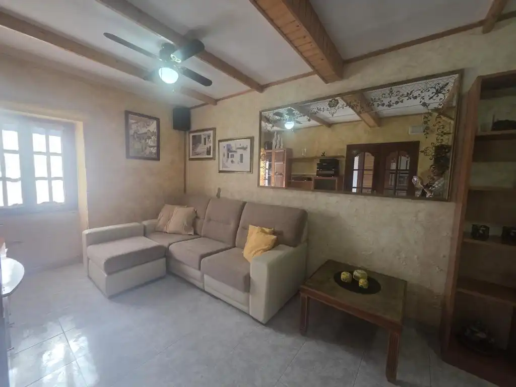 Living room of Houses for sale in Boiro  with Heating, Private garden and Parquet flooring
