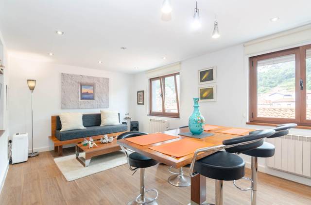 Casa adosada en Alquiler en  CUESTA, LA, 9 en Cudillero