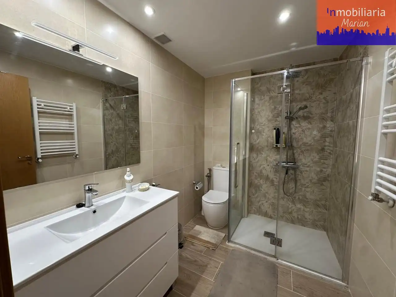 Baño de Casa o chalet en venta en Aranda de Duero con Calefacción, Jardín privado y Terraza