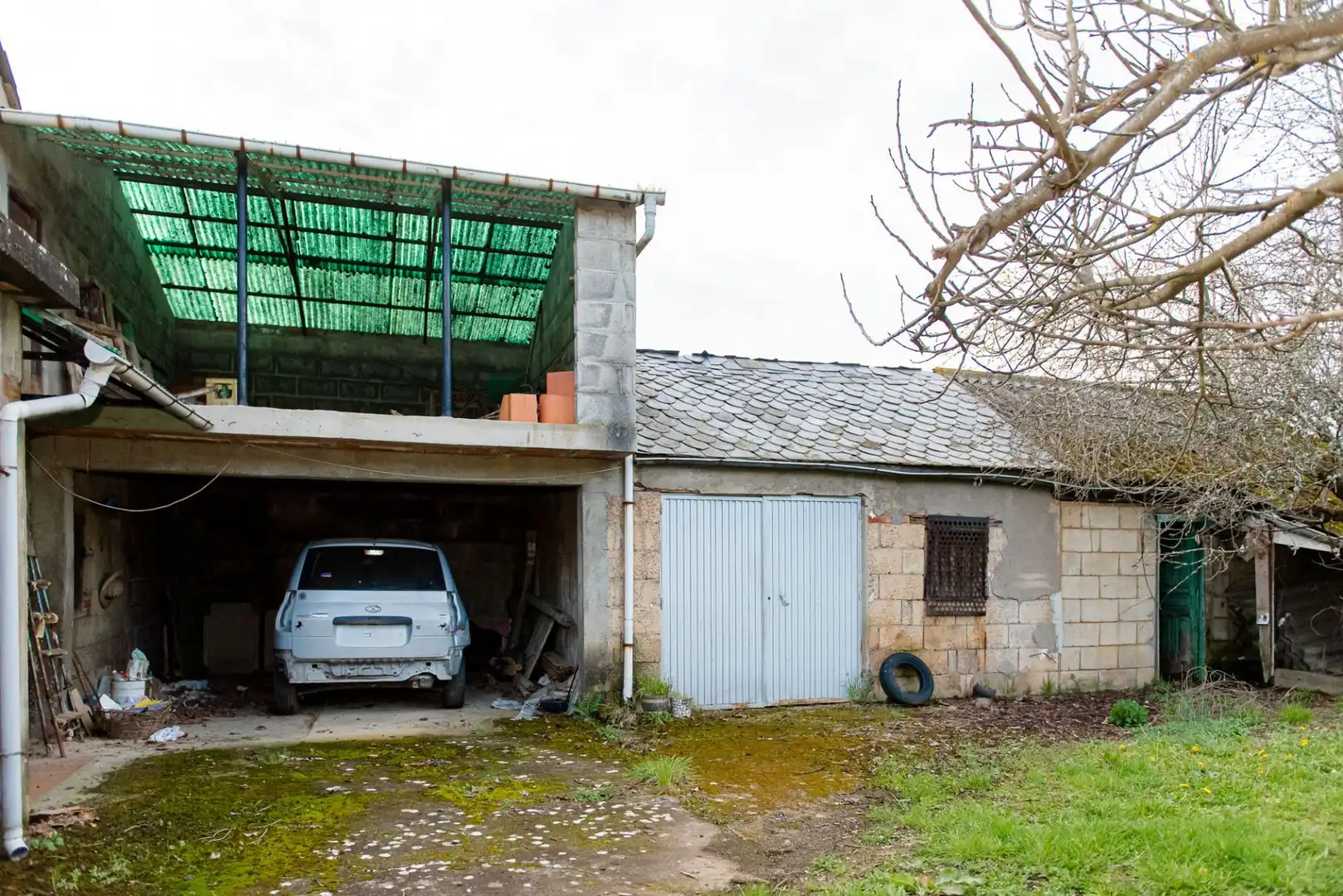 Vista exterior de Casa o xalet en venda en Ponferrada amb Calefacció i Jardí privat
