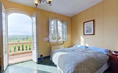 Dormitori de Casa o xalet en venda en Cerdanyola del Vallès amb Calefacció, Jardí privat i Terrassa