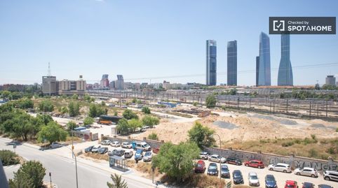 Foto 5 de Habitación en Castilla, Madrid Capital