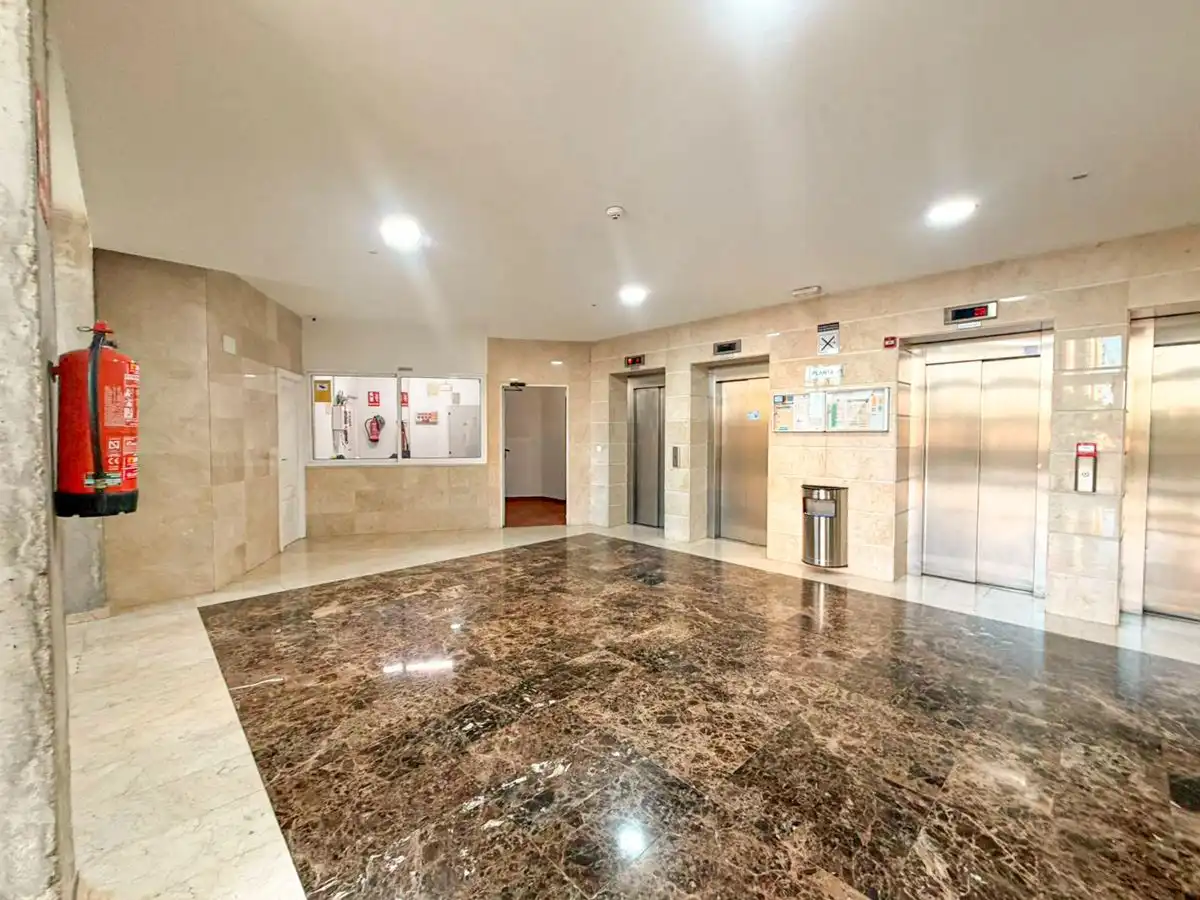 Piso con piscina en venta en Playa de Poniente, imagen 8