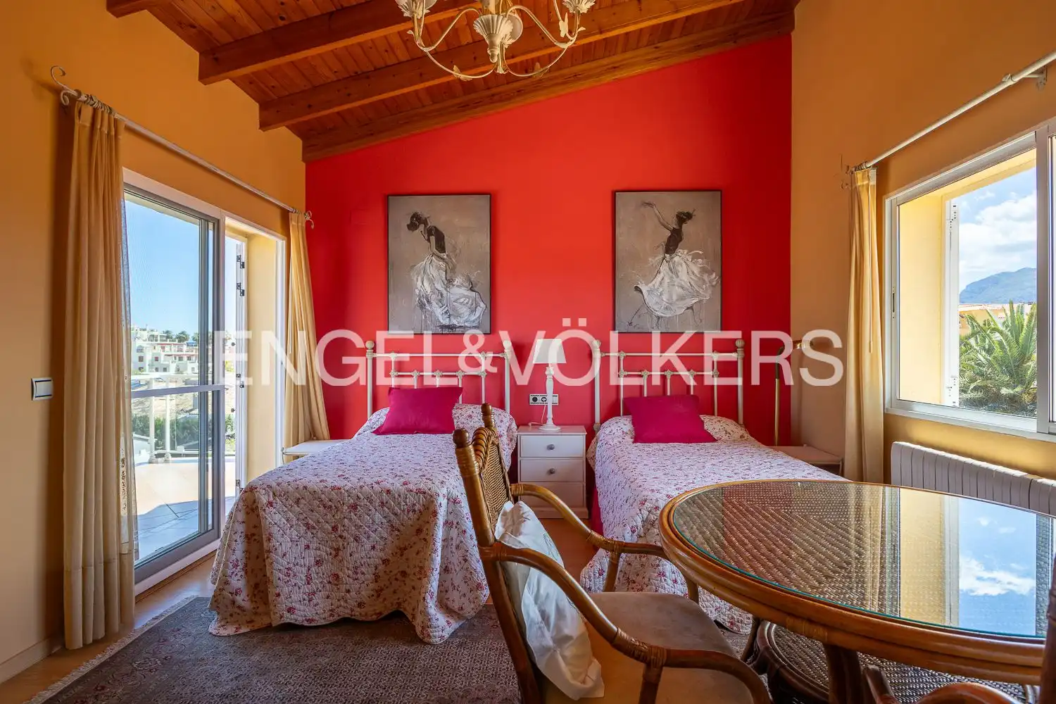 Comedor de Casa o chalet en venta en Dénia con Aire acondicionado, Calefacción y Jardín privado