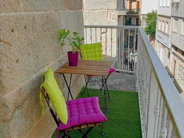 Casa amb balcó de lloguer a Rúa do Hío 15