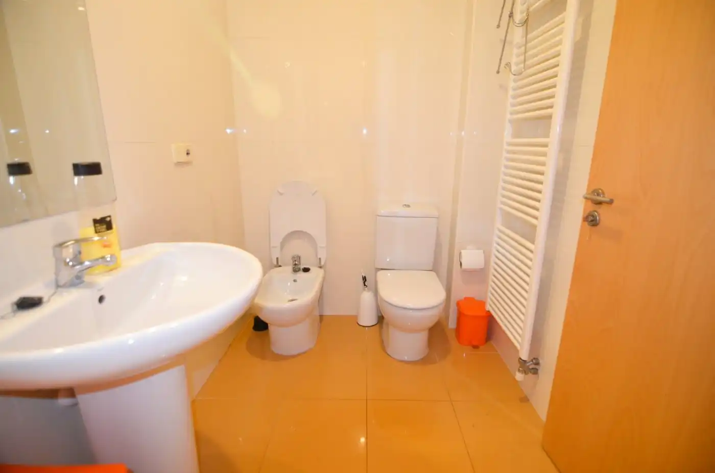 Baño de Piso de alquiler en Salamanca con Calefacción y Amueblado