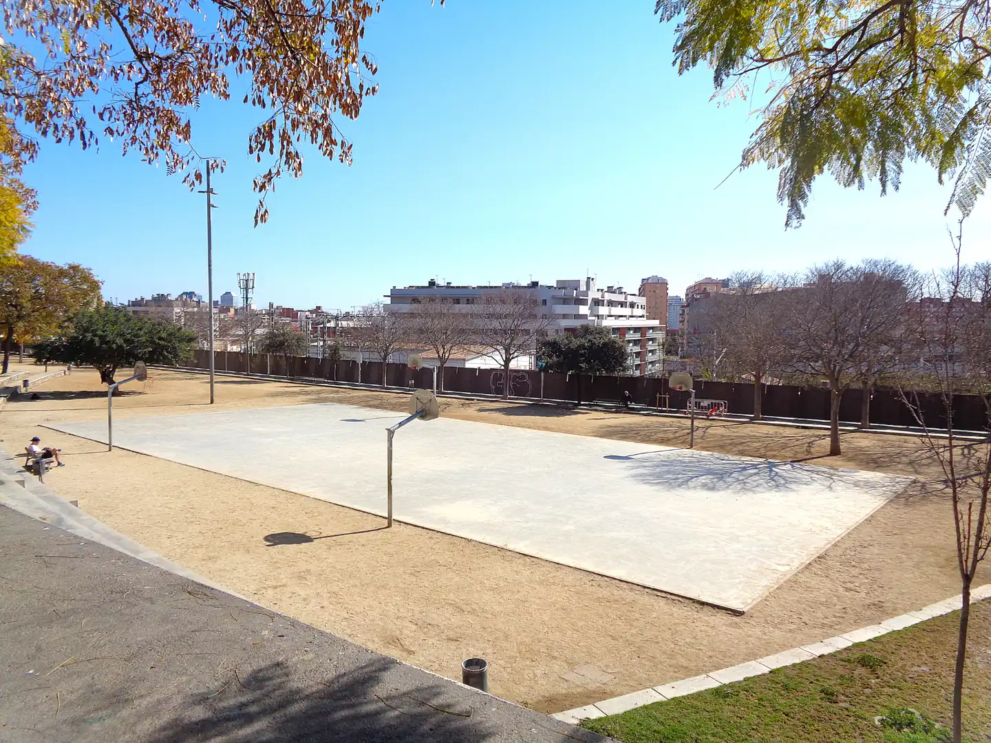 Parkplatz von Büro zum Verkauf in L'Hospitalet de Llobregat mit Klimaanlage, Abstellraum und Alarm