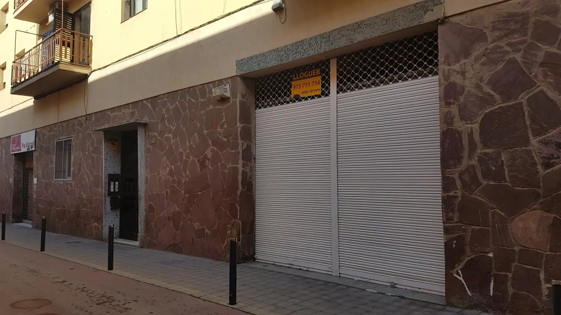 Locale commerciale in affitto a Joan Burniol 6, imagen 2
