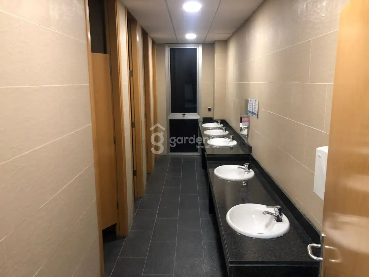 Bathroom of Office for sale in La Rinconada  with Air Conditioner