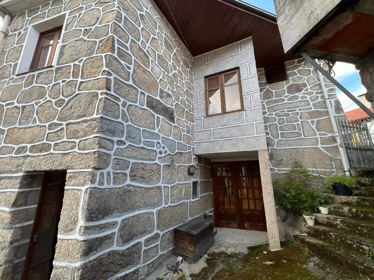 Vista exterior de Finca rústica en venda en Ourense Capital  amb Jardí privat, Terrassa i Moblat
