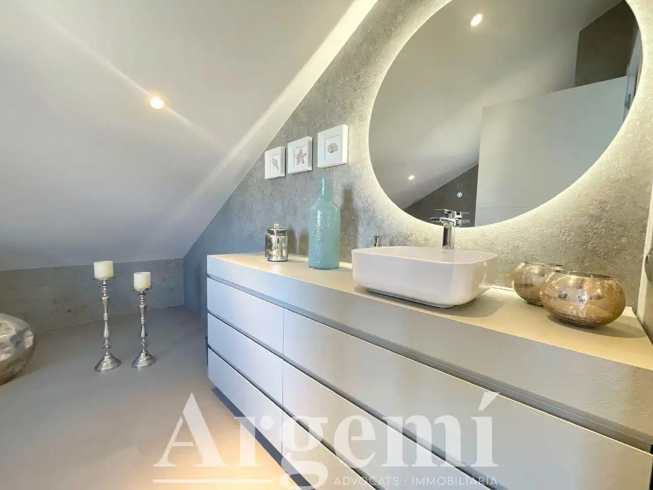 Baño de Casa o chalet en venta en Palau-solità i Plegamans con Aire acondicionado, Calefacción y Jardín privado