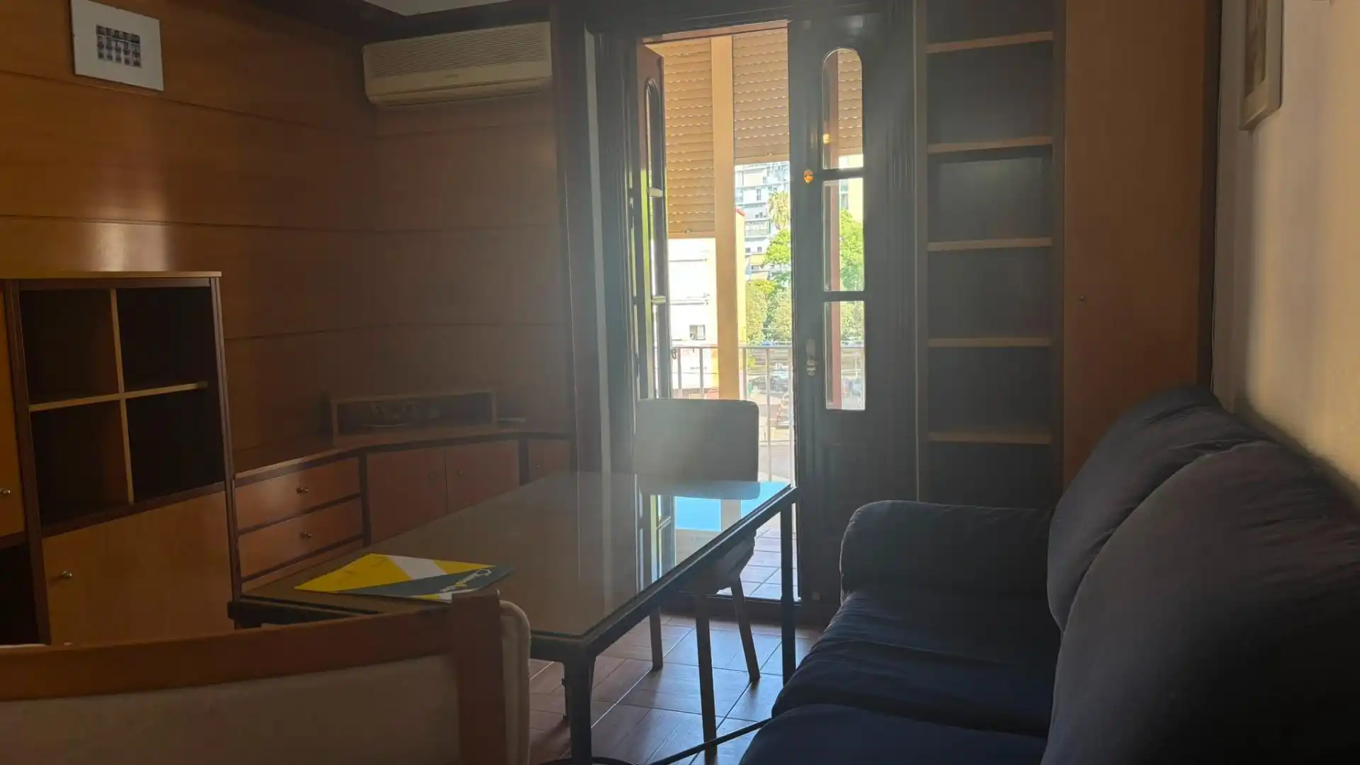 Flat for sale in Sevilla  with Air Conditioner, Terrace and Furnished