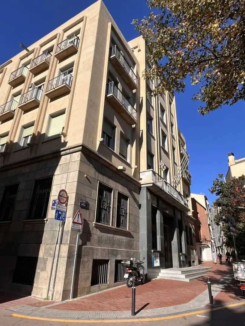 Gewerbefläche zur Miete in Calle de la Rutlla 2, imagen 3