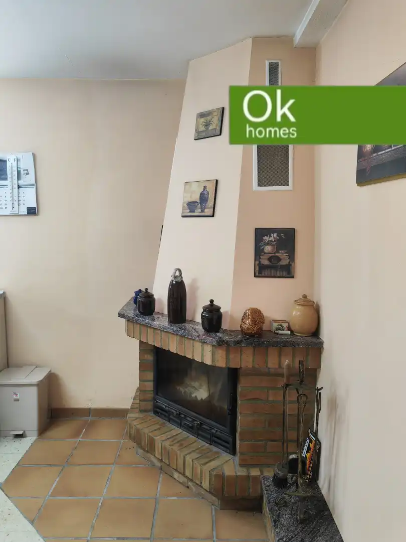 Sala de estar de Casa o chalet en venta en Mesía con Calefacción, Jardín privado y Parquet