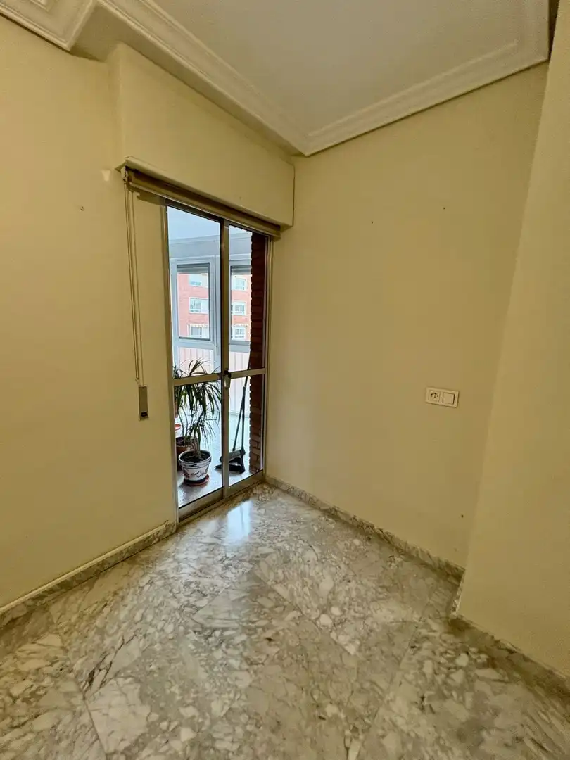 Balcony of Flat for sale in Sevilla  with Air Conditioner, Heating and Terrace