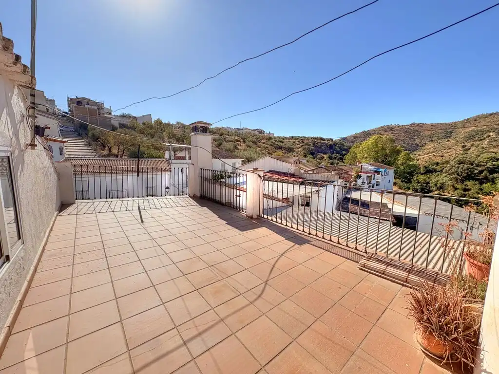 Country house for sale in Riogordo