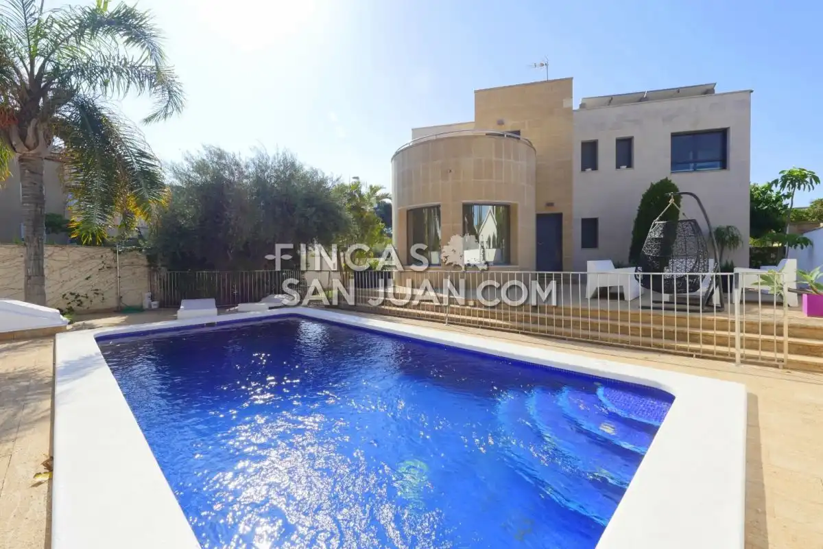Piscina de Casa o xalet en venda en Sant Joan d'Alacant amb Aire condicionat, Calefacció i Terrassa