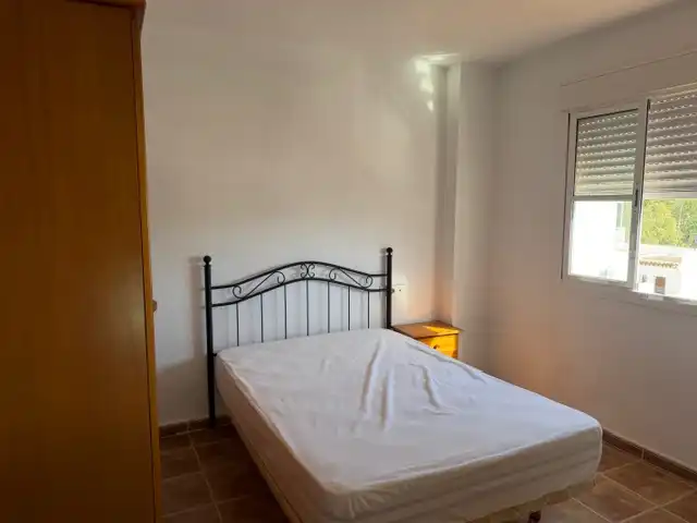 Habitación de Casa o chalet en venta en Villamartín con Amueblado y Piscina comunitaria